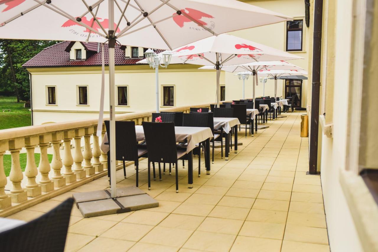 Hotel Zámek Kamenný Dvůr Kynsperk nad Ohri Exterior foto