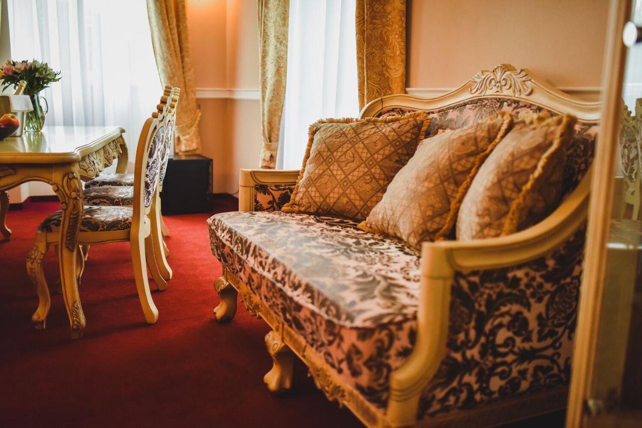 Hotel Zámek Kamenný Dvůr Kynsperk nad Ohri Exterior foto